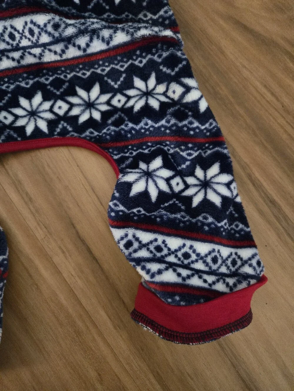 4/$15 LuvGear NWT Cozy Fair Isle Dog Pajamas L Navy Red Snowflake Fleece